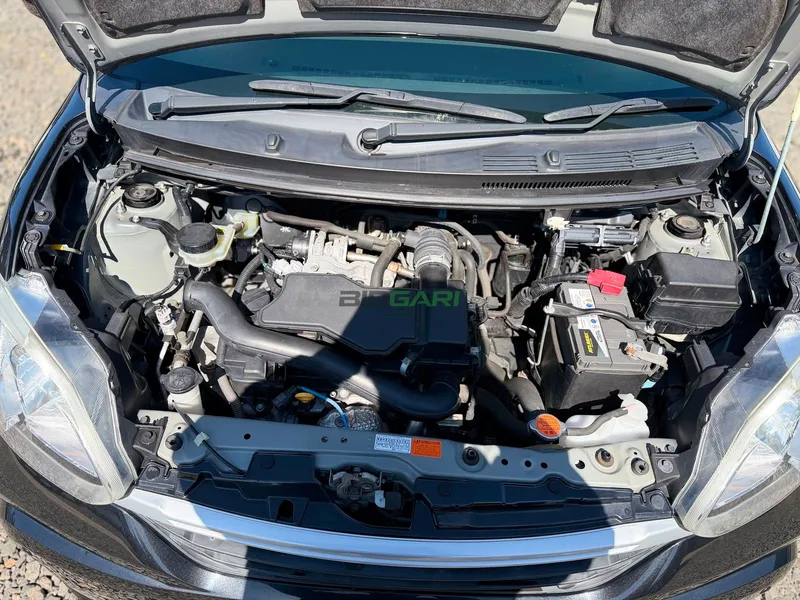 2019 Toyota Passo 1L Petrol Hatchback, photo 3