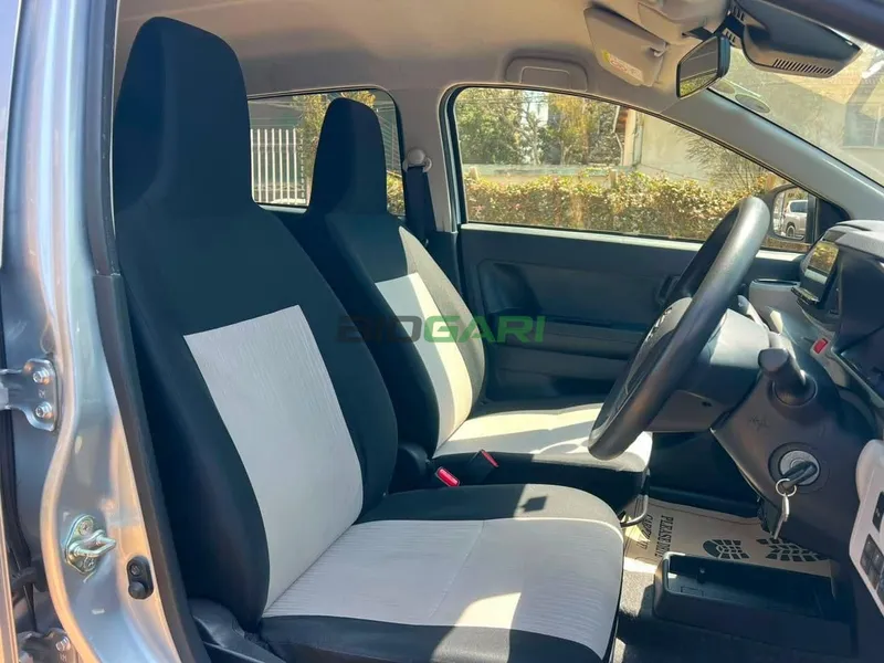 2021 Dihatsu Mira eS Petrol Hatchback, photo 6