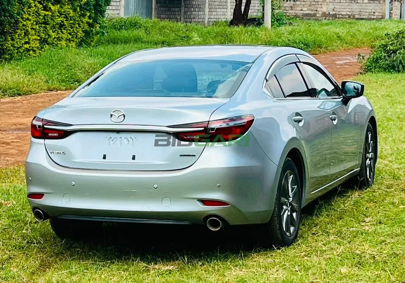 2020 Mazda 6 2.2L Diesel Sedan, photo 3