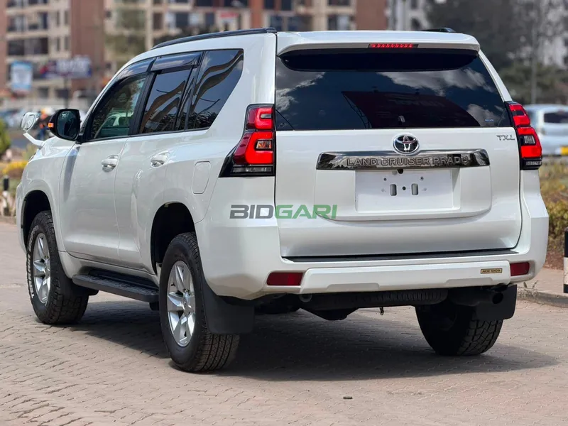 2021 Toyota Land Cruiser Prado J150 TX-L 2.7L Petrol SUV, photo 3