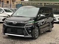 2020 Toyota Voxy ZS GRADE 2L Petrol MPV, photo 2