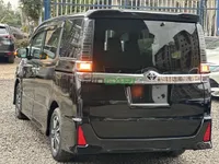 2020 Toyota Voxy ZS GRADE 2L Petrol MPV, photo 9