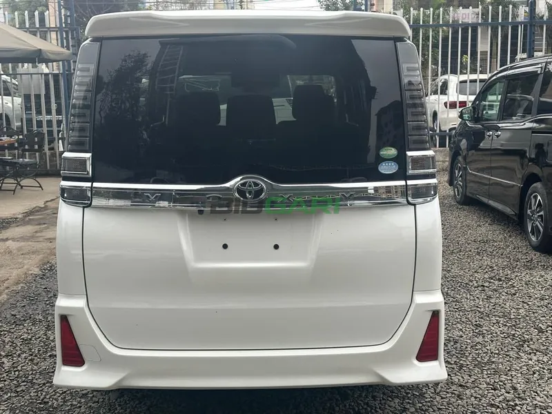 2019 Toyota Voxy ZS GRADE 2L Petrol MPV, photo 5