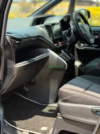 2019 Toyota Voxy Petrol MPV, photo 6