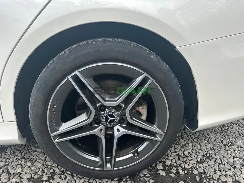 2019 Mercedes-Benz C200 Laureus Edition AMG LINE 1.5L Petrol Sedan, photo 9