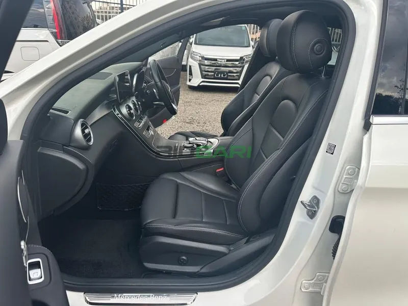2019 Mercedes-Benz C200 Laureus Edition AMG LINE 1.5L Petrol Sedan, photo 15