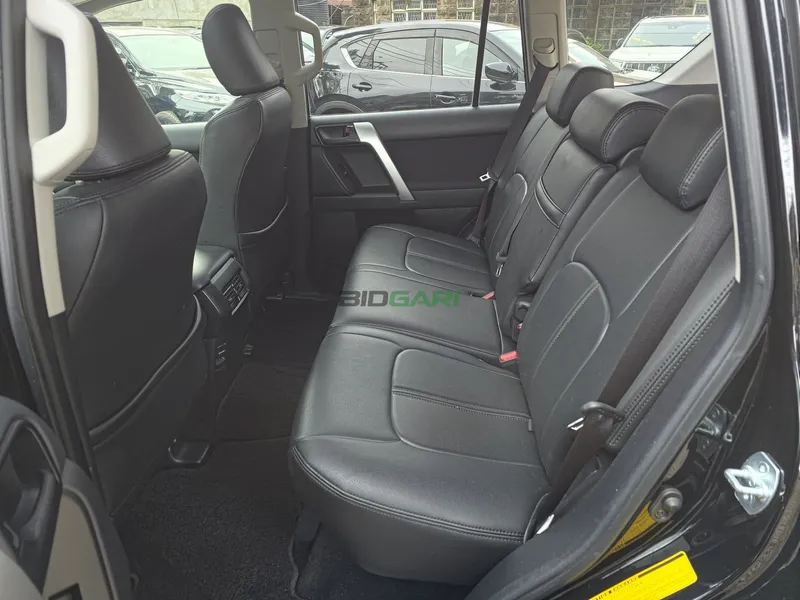 2019 Toyota Land Cruiser Prado Petrol SUV, photo 6