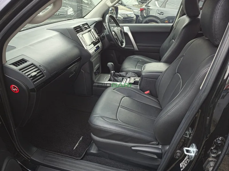 2019 Toyota Land Cruiser Prado Petrol SUV, photo 5