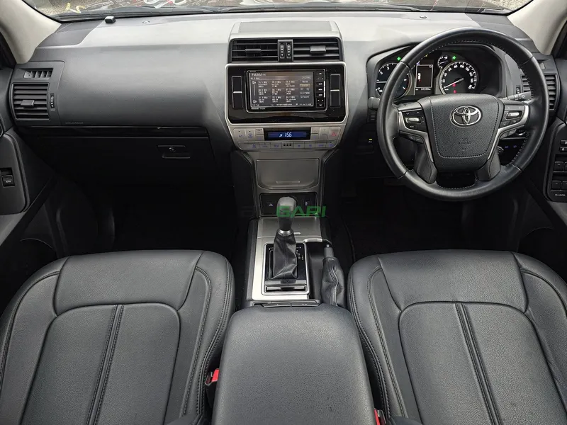 2019 Toyota Land Cruiser Prado Petrol SUV, photo 4