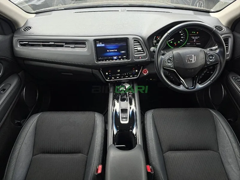 2019 Honda Vezel Hybrid 1.5L Hybrid SUV, photo 9