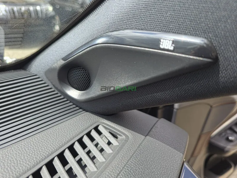 2020 Toyota Harrier 2L Petrol SUV, photo 6