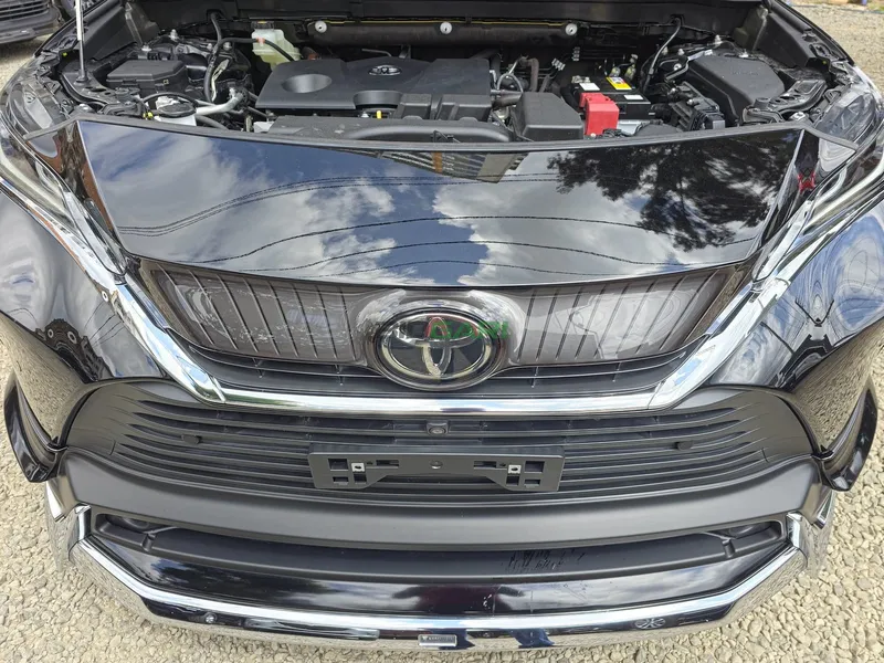 2020 Toyota Harrier 2L Petrol SUV, photo 3