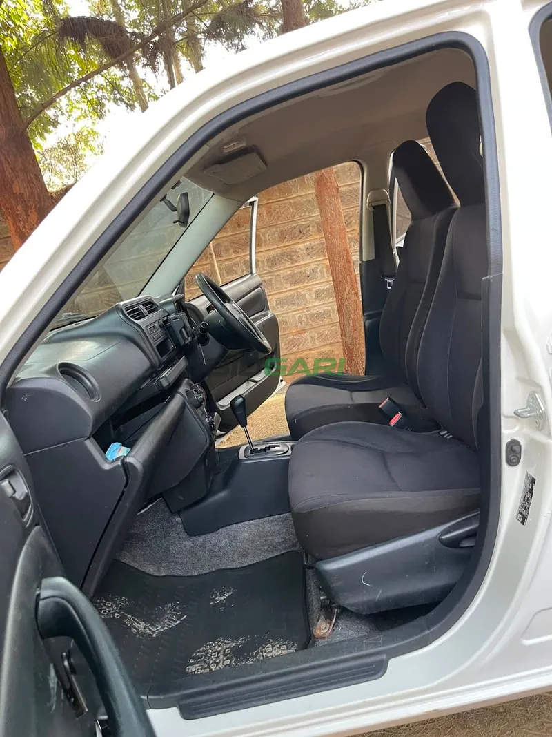 2017 Toyota Probox 1.5L Petrol, photo 7