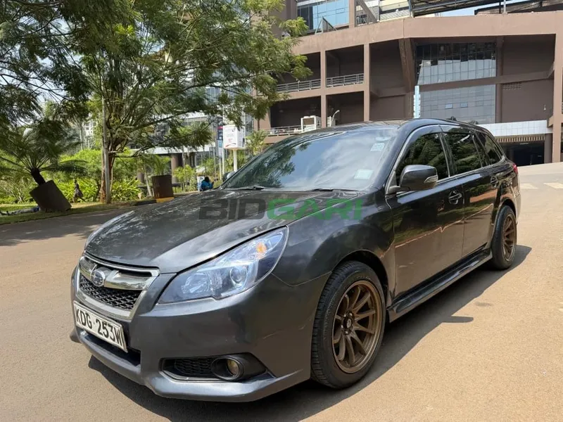 2014 Subaru Legacy BR9 2.5L Petrol, photo 2