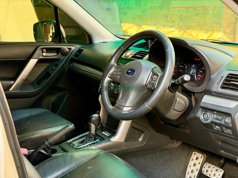 2013 Subaru Forester XT 2L Petrol Crossover, photo 5