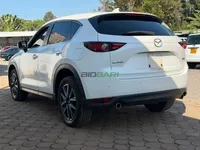 2017 Mazda CX-5 2.2L Diesel SUV, photo 3