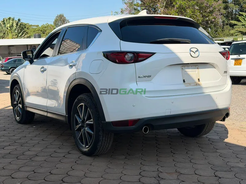 2017 Mazda CX-5 2.2L Diesel SUV, photo 3
