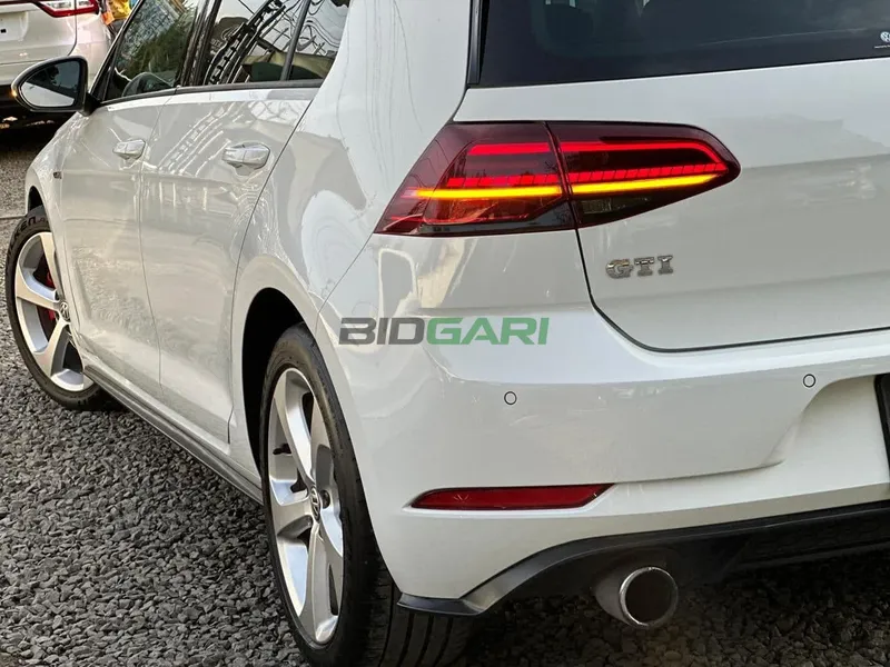 2018 Volkswagen Golf GTI 2L Petrol Hatchback, photo 7