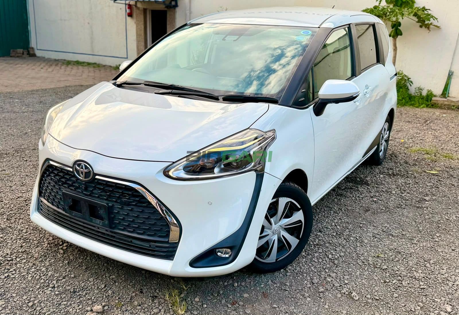 2020 Toyota Sienta