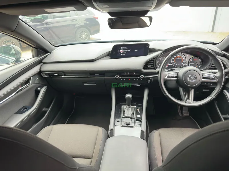 2019 Mazda 3 2L Petrol Hatchback, photo 4