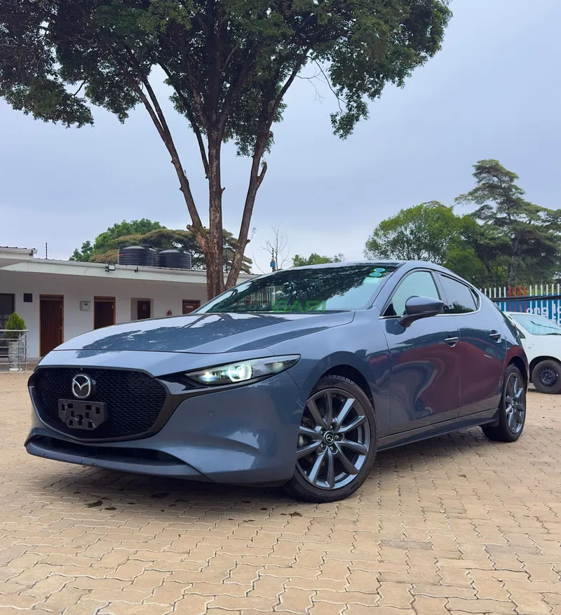 2019 Mazda 3 2L Petrol Hatchback, photo 2