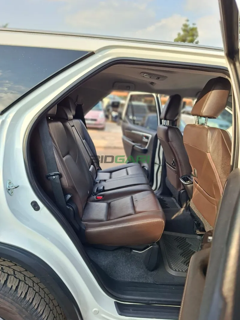 2019 Toyota Fortuner 2.4L Diesel SUV, photo 6