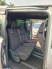 2019 Toyota Noah Non hybrid Engine 2L Petrol MPV, photo 6
