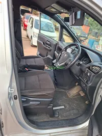 2019 Toyota Noah Non hybrid Engine 2L Petrol MPV, photo 5