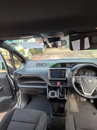 2019 Toyota Noah Non hybrid Engine 2L Petrol MPV, photo 8