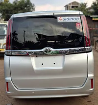 2019 Toyota Noah Non hybrid Engine 2L Petrol MPV, photo 3