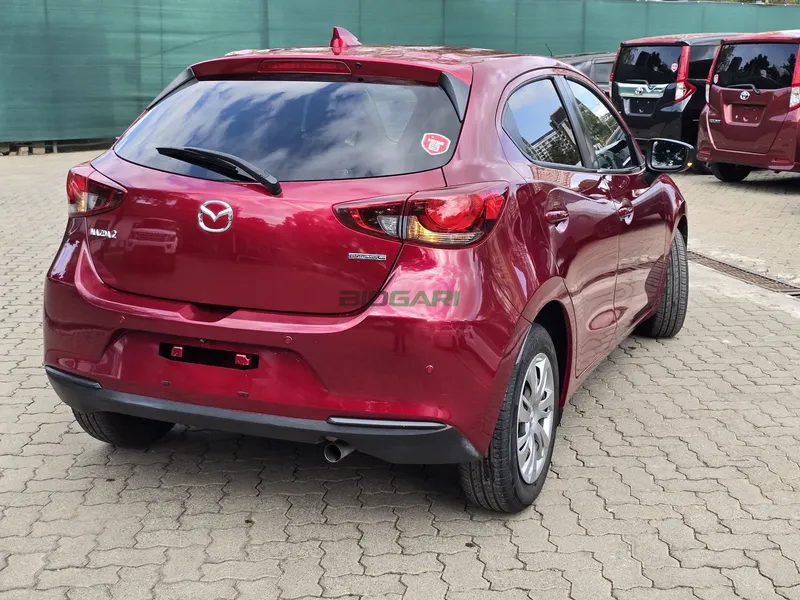 2020 Mazda 2 1.5L Petrol Hatchback, photo 2