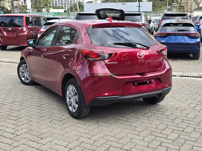 2020 Mazda 2 1.5L Petrol Hatchback, photo 3