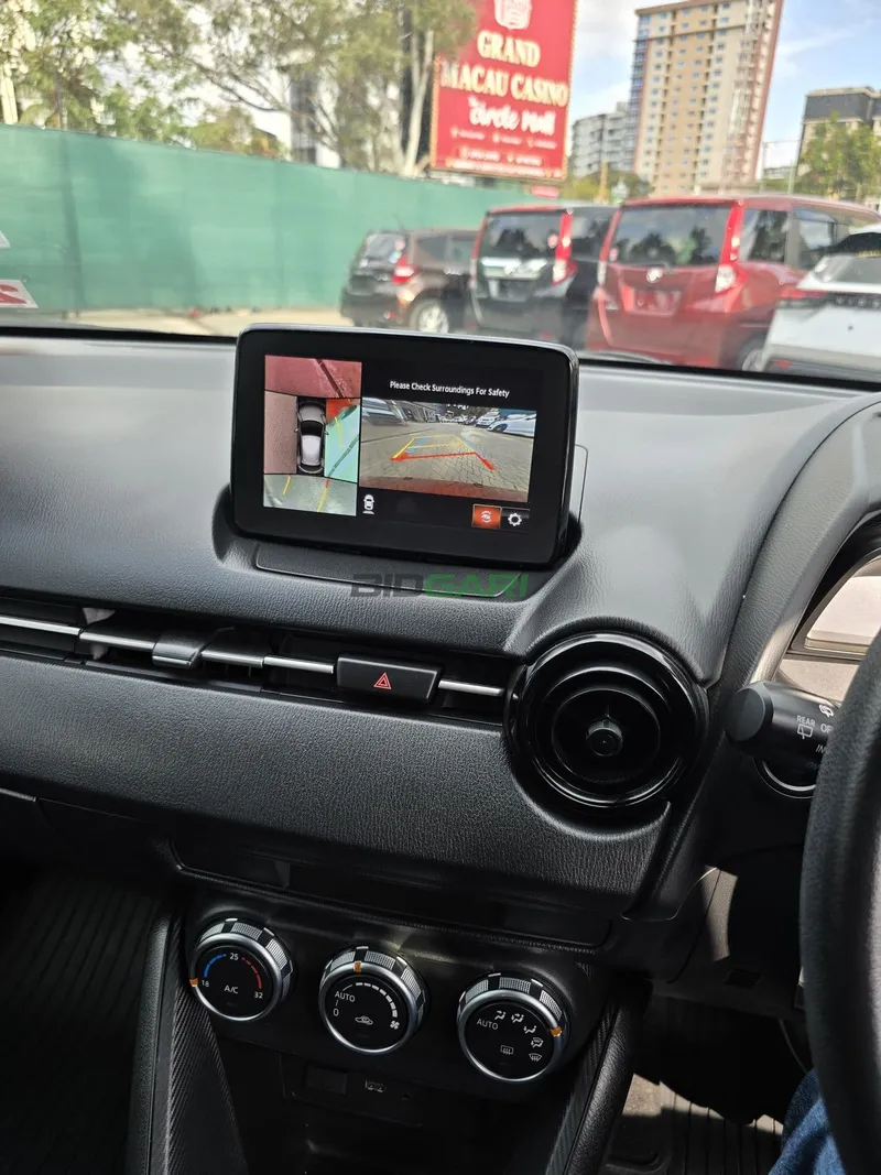2020 Mazda 2 1.5L Petrol Hatchback, photo 5