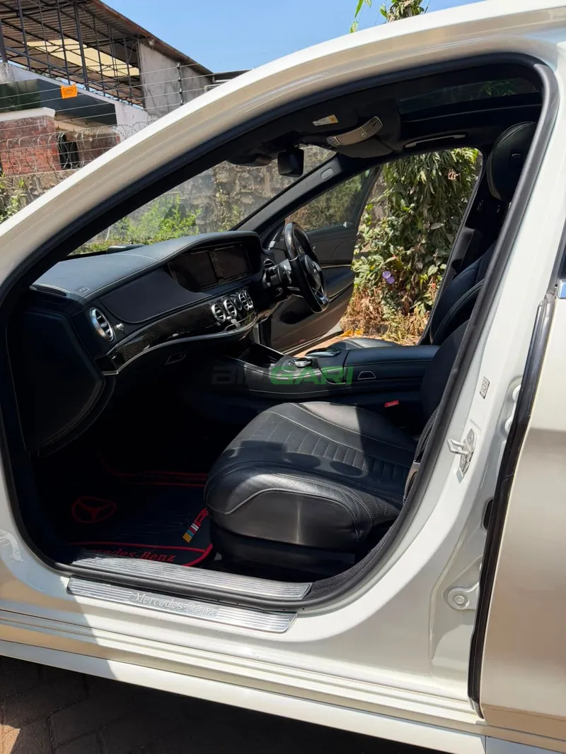 2016 Mercedes-Benz S550 4.7L Petrol Sedan, photo 9