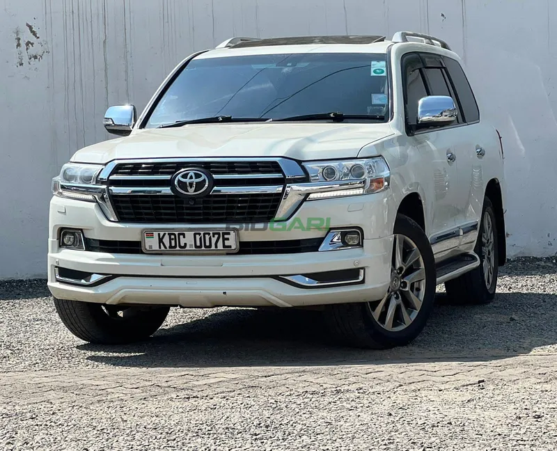2014 Toyota Land Cruiser V8 ZX 4.6L Petrol SUV, photo 2
