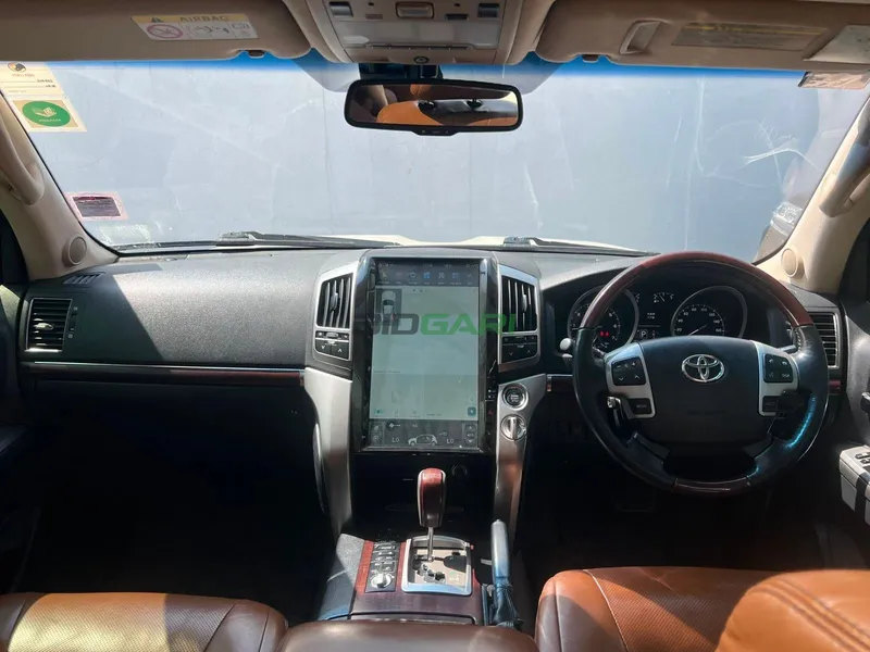 2014 Toyota Land Cruiser V8 ZX 4.6L Petrol SUV, photo 8