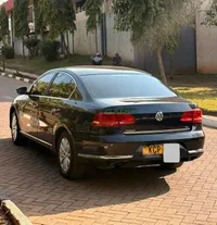 2011 Volkswagen Passat TSI 1.4L Petrol Sedan, photo 3