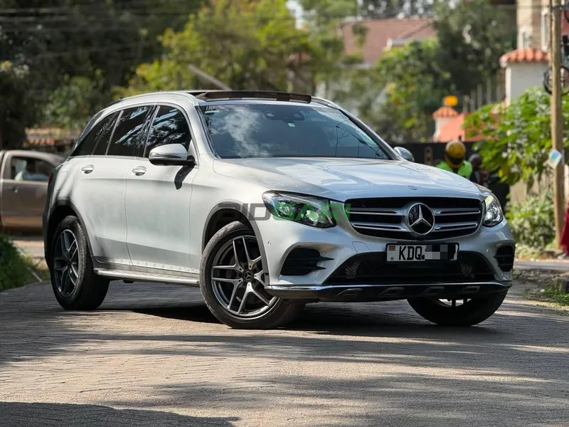 2017 Mercedes-Benz GLC220d 4MATIC
