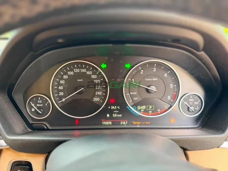 2014 BMW 320d 2L Diesel Sedan, photo 6