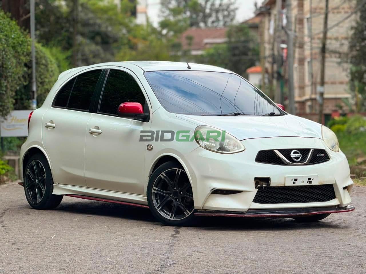 2016 Nissan March