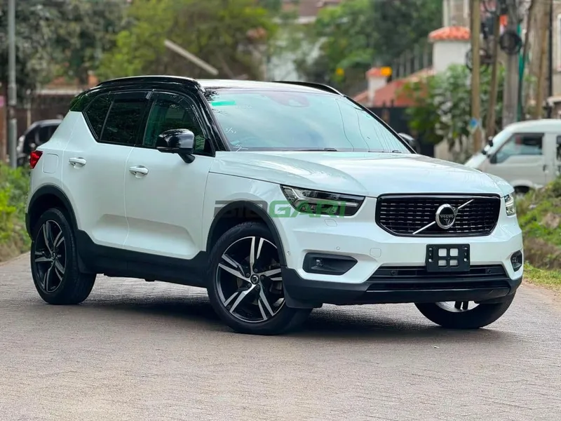 2019 Volvo XC40 T4 R-DESIGN