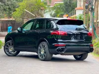 2019 Porsche Cayenne 3.6L Petrol SUV, photo 3