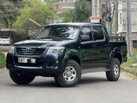2012 Toyota Hilux Double Cab 3L Diesel Pickup, photo 2