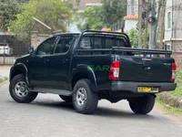 2012 Toyota Hilux Double Cab 3L Diesel Pickup, photo 4