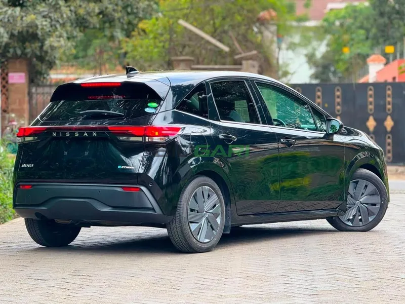 2021 Nissan Note E Power 1.2L Petrol Hatchback, photo 3
