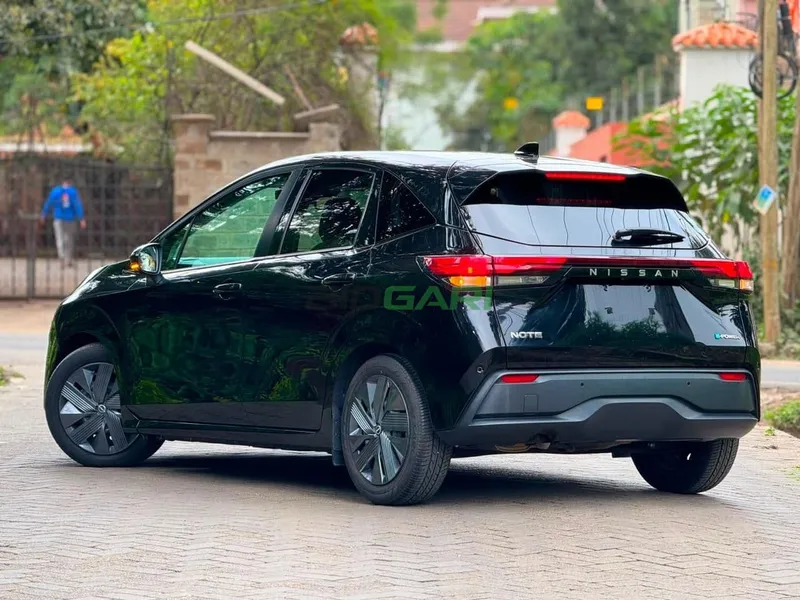 2021 Nissan Note E Power 1.2L Petrol Hatchback, photo 2