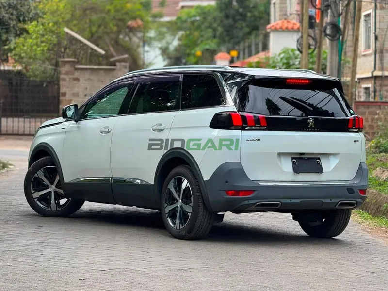 2019 Peugeot 5008 GT 2L Diesel SUV, photo 3