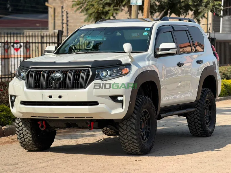2020 Toyota Land Cruiser Prado 2.8L Diesel SUV, photo 2