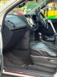 2020 Toyota Land Cruiser Prado 2.8L Diesel SUV, photo 8