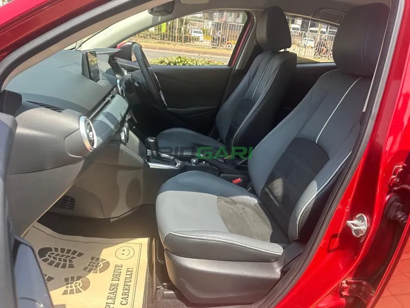 2020 Mazda 2 1.5L Petrol Hatchback, photo 8
